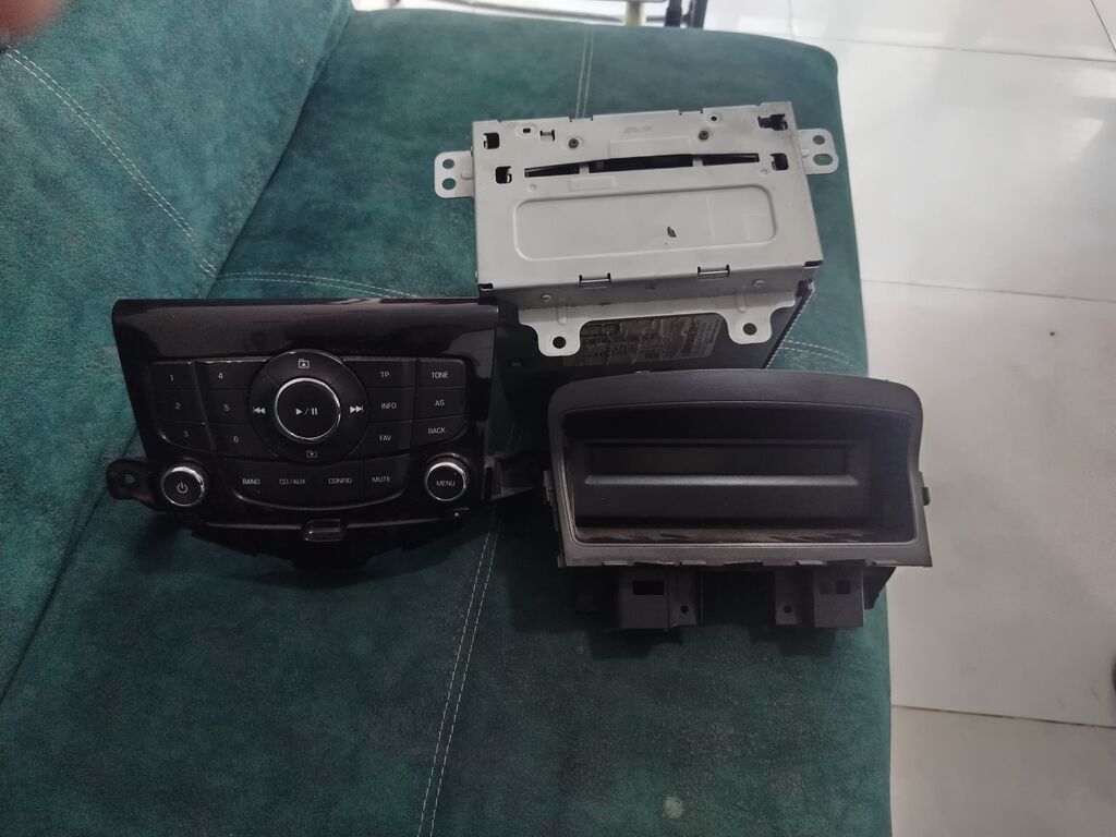 Chevrolet Cruze üçün orijinal multimedia/radio seti Komplekt — Digər, Bakı (2)