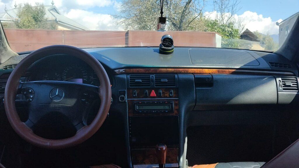 Mercedes E 220, 2.2 L, 2000 il, 511 086 km — Avtomobillər, Balakən (4)