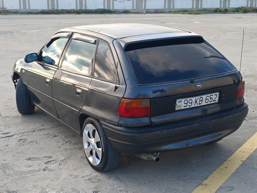 Opel Astra, 1.6 L, 1997 il, 296 000 km 99-KB-652 — Avtomobillər, Bakı (4)