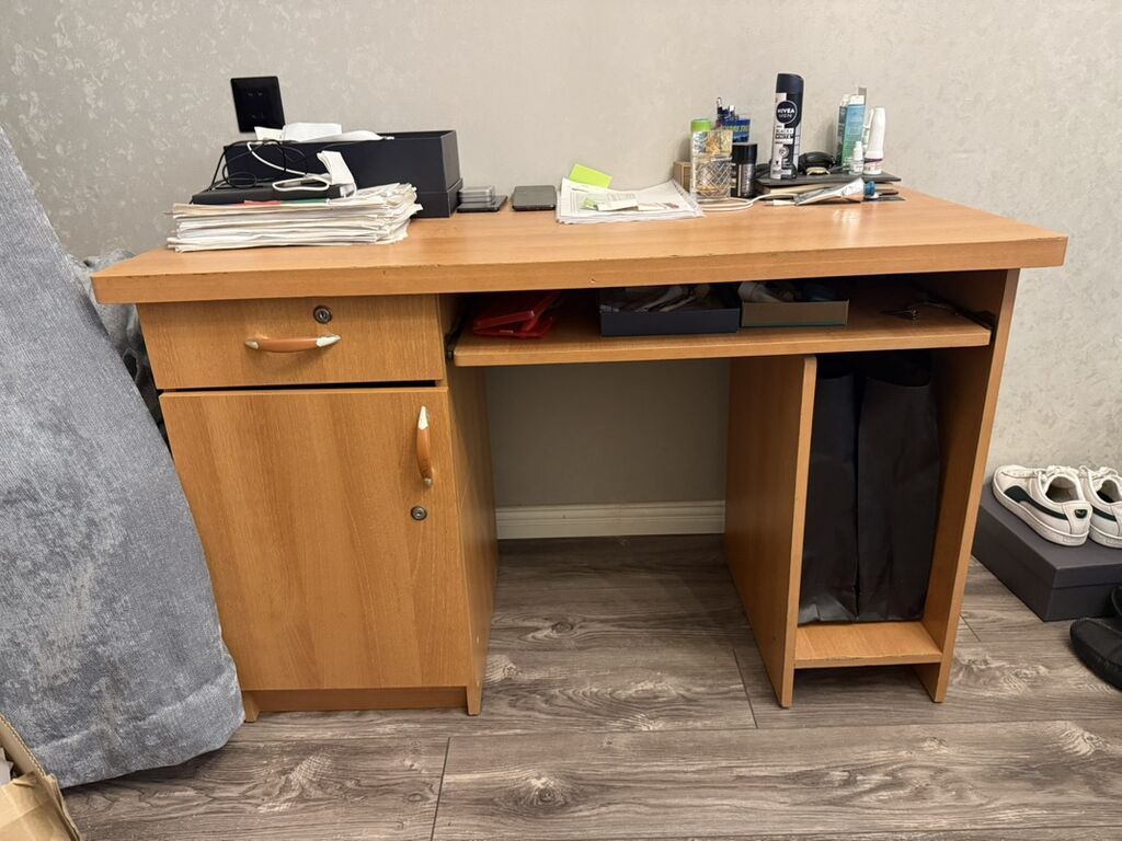 Düz masa, Stulsuz, Polkalı, Siyirməli, Teksturalı laminat — Kompüter masaları və kresloları, Bakı