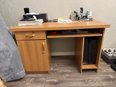 Düz masa, Stulsuz, Polkalı, Siyirməli, Teksturalı laminat — 55 ₼ · Bakı · Kompüter masaları və kresloları Düz masa, Stulsuz, Polkalı, Siyirməli, Teksturalı laminat — Bakı