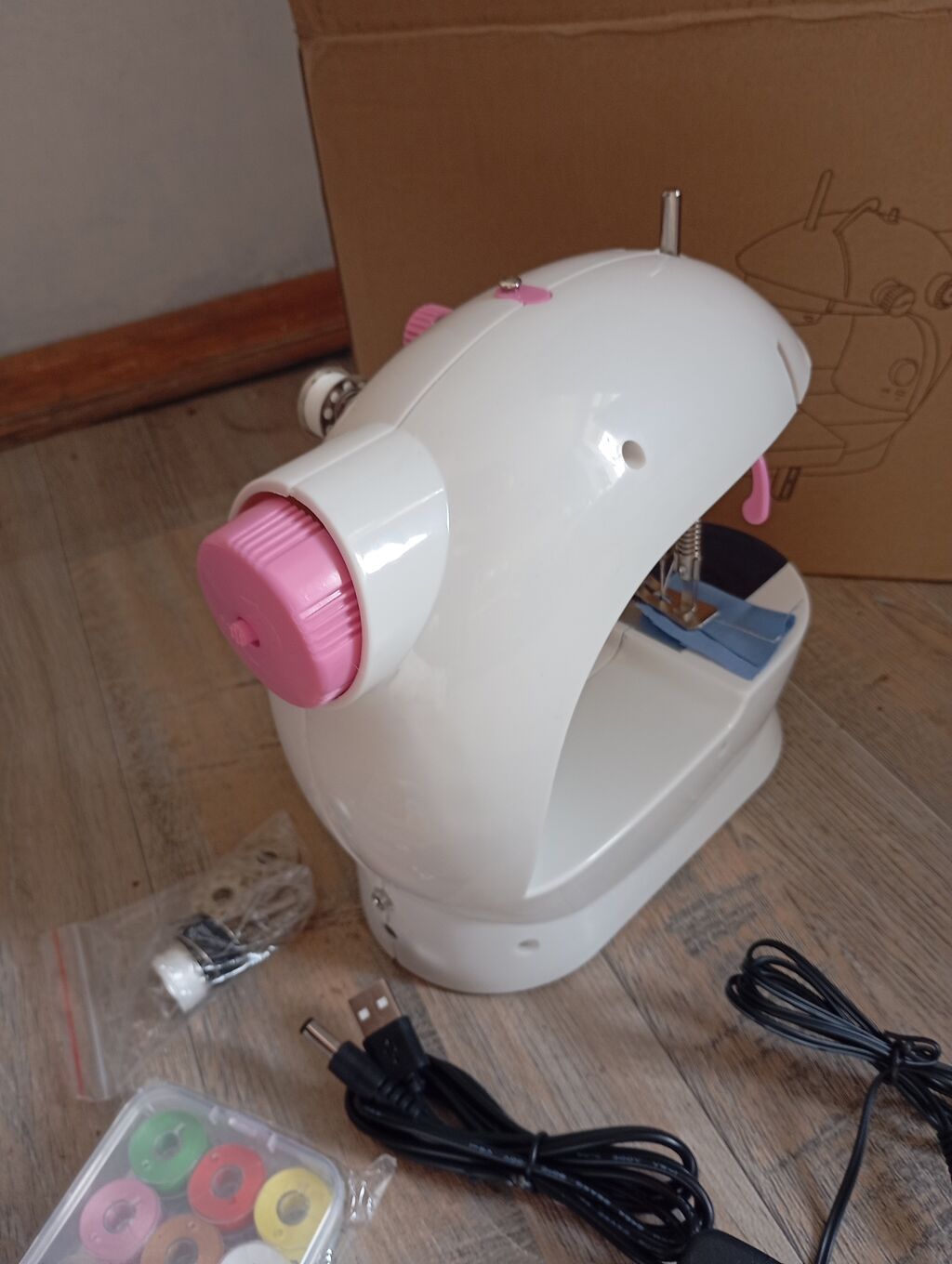 Mini tikiş maşını – kompakt və çoxfunksiyalı model Xüsusiyyətlər — Tikiş və işəmə maşınları, Bakı (3)