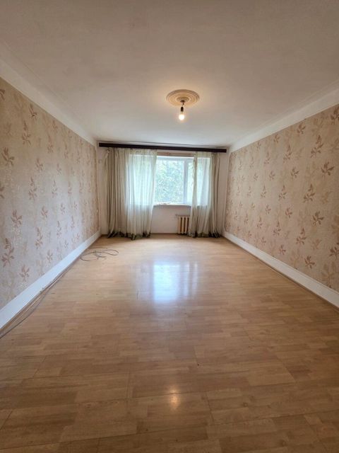 İcarəyə verilir 3 otaqlı köhnə tikili 72 m² — Bakı