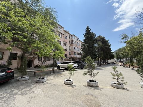 Satılır 2 otaqlı köhnə tikili 50 m² — Bakı