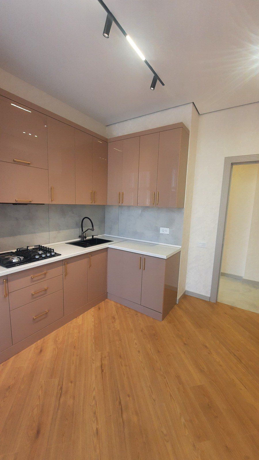 İcarəyə verilir 2 otaqlı yeni tikili 72 m² — Mənzil, Bakı (9)