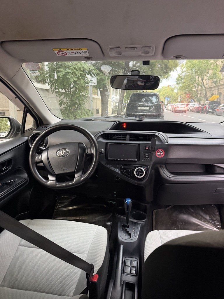 Toyota Yaris, 1.5 L, 0.9 kWh, 2020 il, 200 000 km — Avtomobillər, Bakı (5)