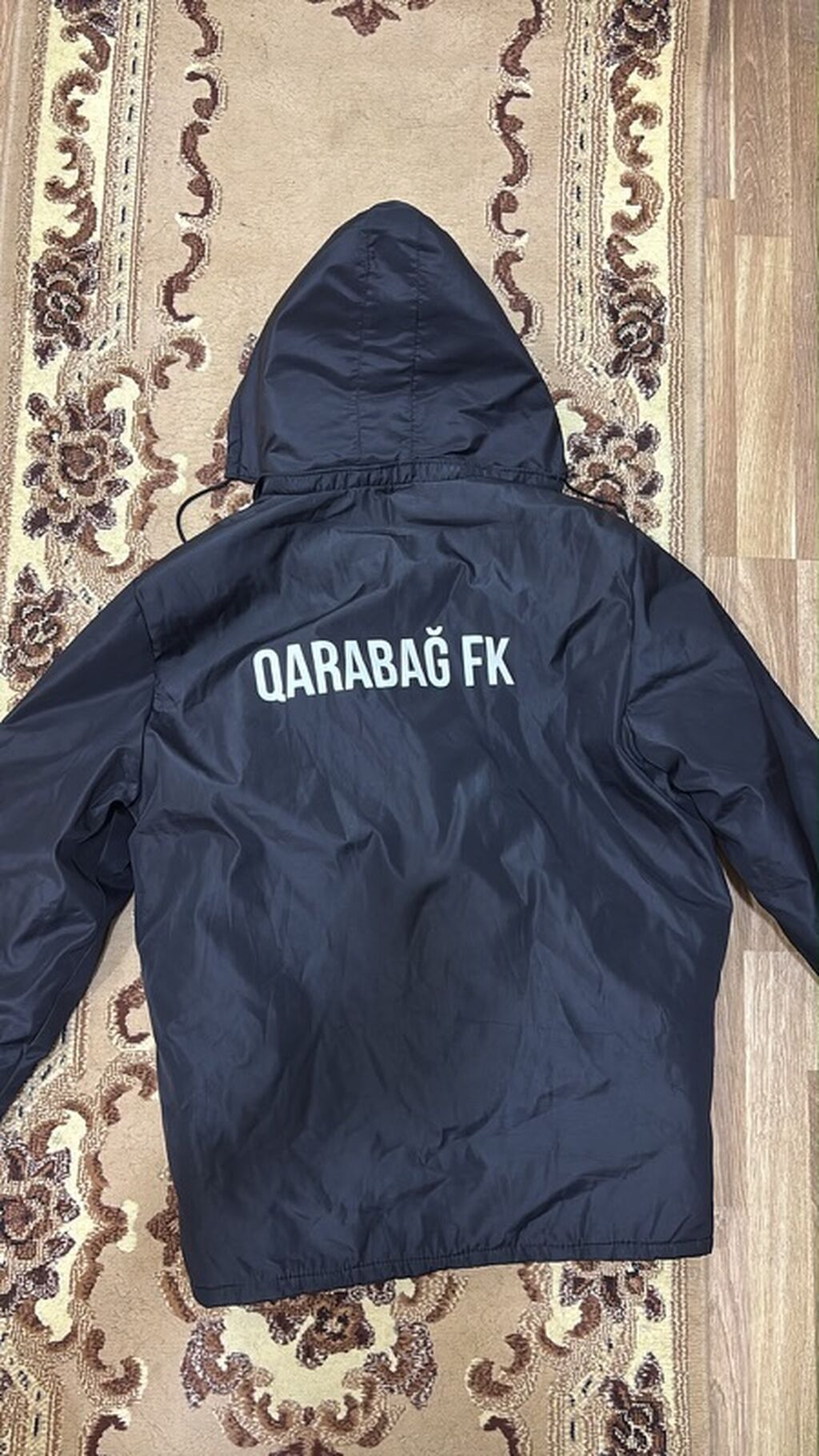 Qarabağ FK kapüşonlu qış gödəkçəsi Tam original ve teze Hec — Kurtkalar, Bakı (2)