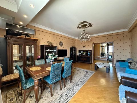 Satılır 4 otaqlı yeni tikili 165 m² — Bakı