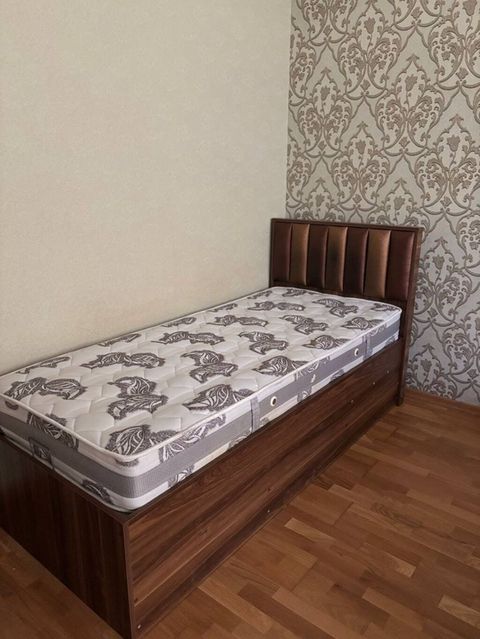 İşlənmiş, Təknəfərlik çarpayı, Bazalı, Matras ilə, Siyirməli, Azərbaycan — 130 ₼ · Bakı · Yataqlar İşlənmiş, Təknəfərlik çarpayı, Bazalı, Matras ilə, Siyirməli, Azərbaycan — Bakı