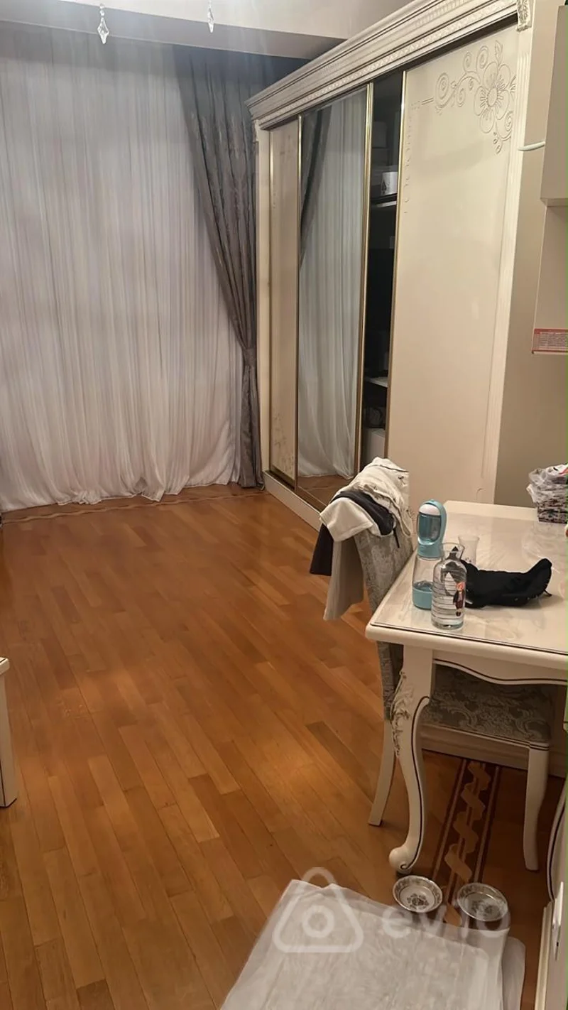 4 otaqlı mənzil, 170 m², Mirzə İbrahimov — kirayə — Mənzil, Bakı (9)