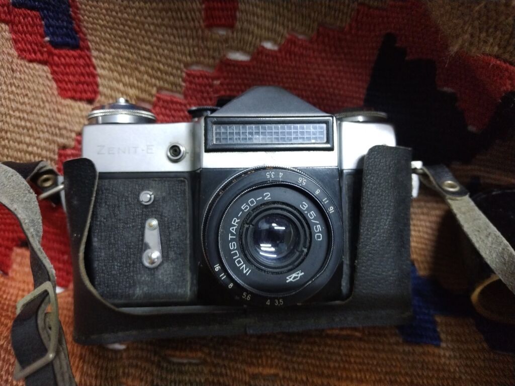 Zenit-E 35mm SLR fotoaparatı - Obyektiv: Industar-50-2, 50 mm, f/3.5 — Fotoaparat, Bakı