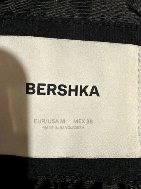 Bershka kişi üst geyimi – qışlıq kapüşonlu jaket Hiç kullanılmadı — Bakı