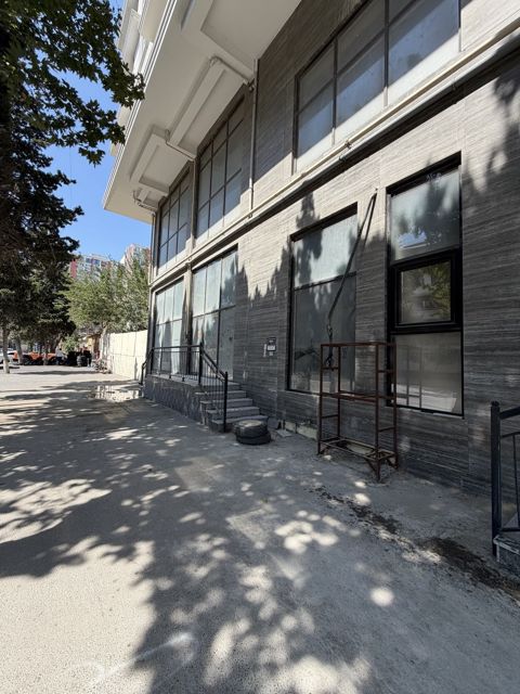 Satılır obyekt 286 m² — Bakı