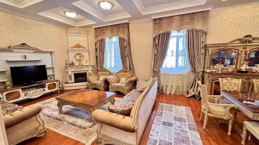 Satılır 8 otaqlı həyət evi/bağ evi 400 m² — Ev, villa, Bakı (10)
