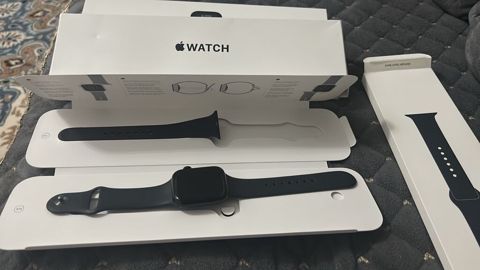 Apple Watch SE (2-ci nəsil) – 44 mm, GPS - Korpus: Midnight — 499 ₼ · Masazır · Ağıllı saatlar Apple Watch SE (2-ci nəsil) – 44 mm, GPS - Korpus: Midnight — Masazır