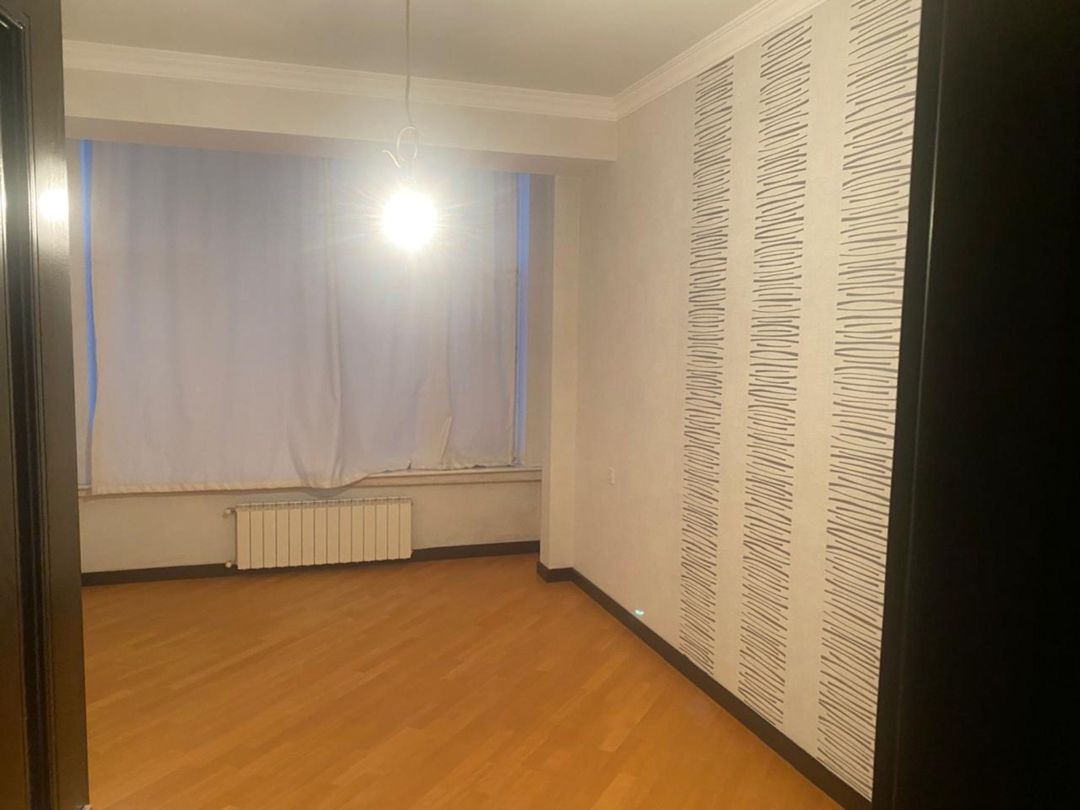 Satılır 4 otaqlı yeni tikili 205 m² — Mənzil, Bakı (10)