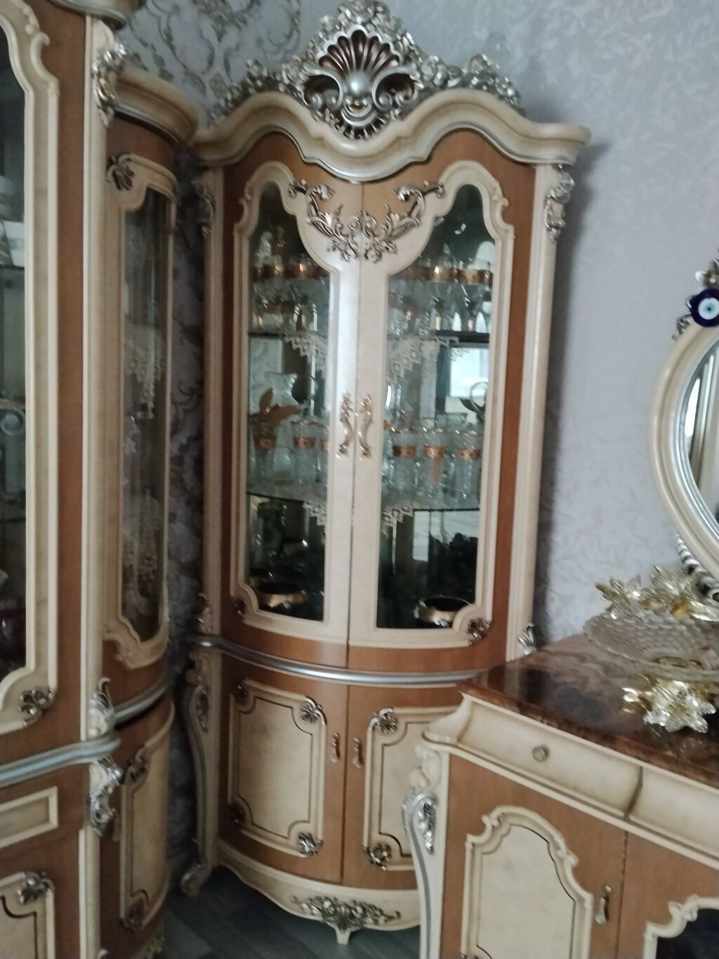Satilir kamot servant 2 eded klastik tezedi hec islenmiyib her biri — Mebel, Saray (3)