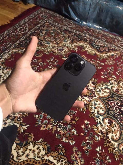 128 GB, Qara, Face ID — 1 100 ₼ · Şəki · Apple iPhone 128 GB, Qara, Face ID — Şəki