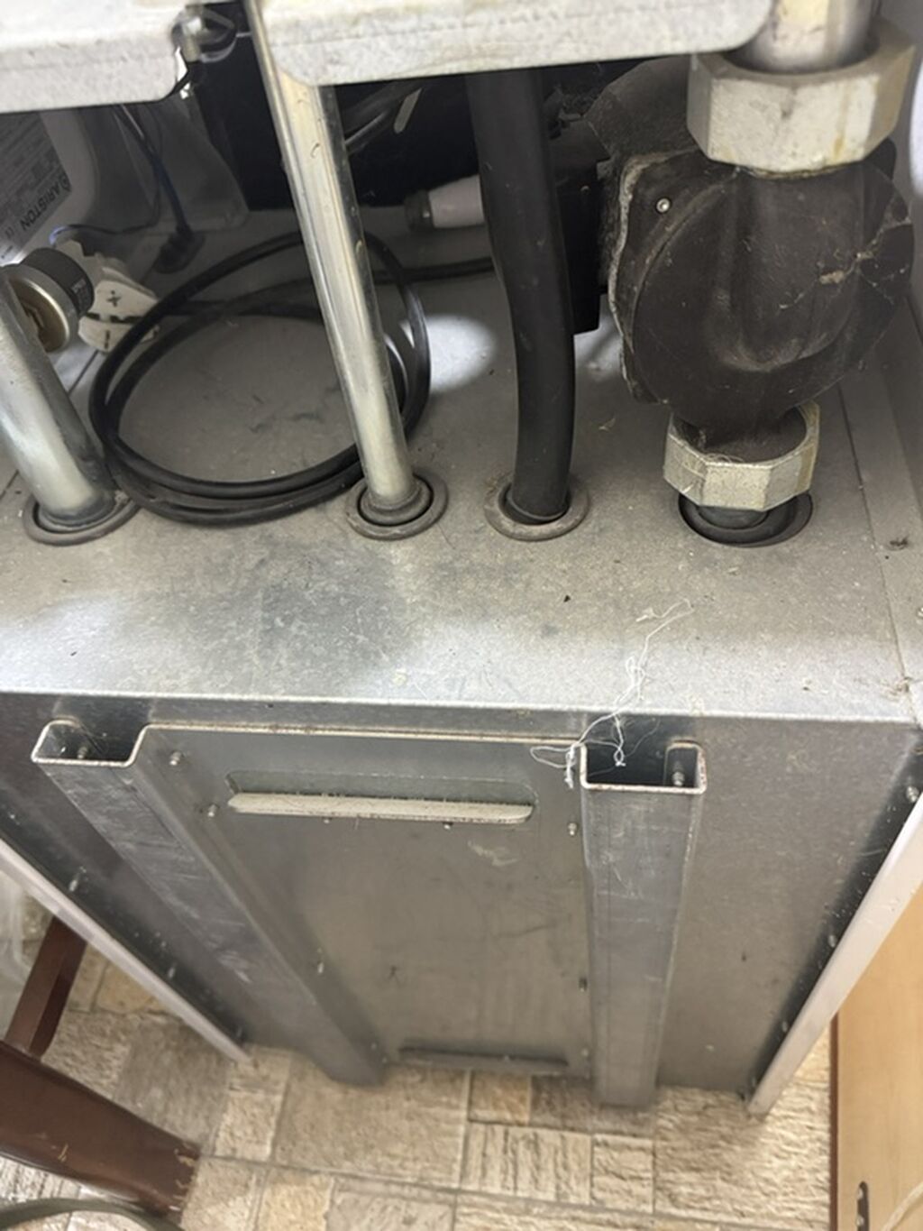 Ariston divar tipli qaz kombisi - Brend/model: Ariston (elektron — Kombilər, Bakı (4)
