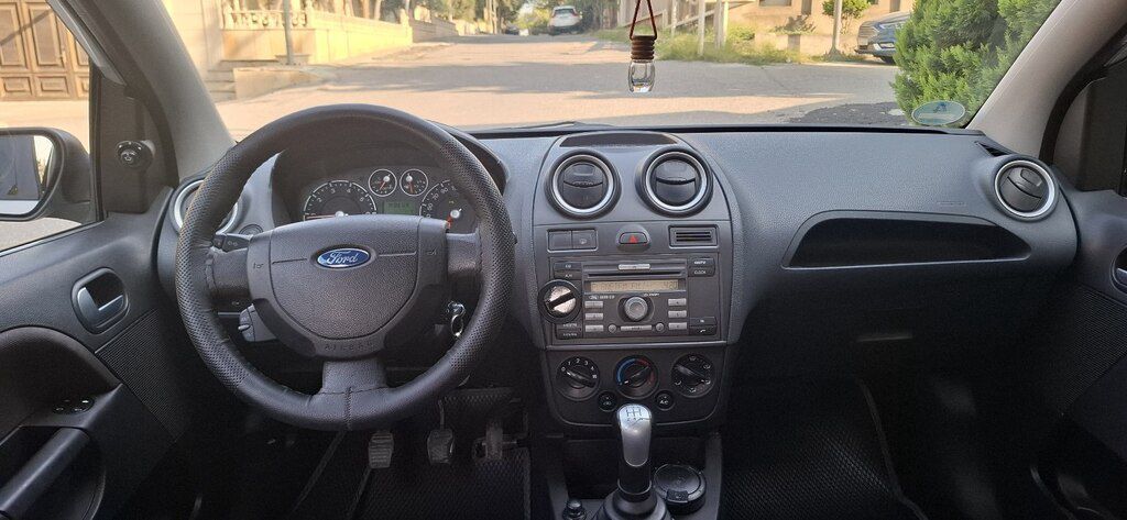 Ford Fiesta, 1.4 L, 2007 il, 247 582 km 99-VD-572 — Avtomobillər, Bakı (5)