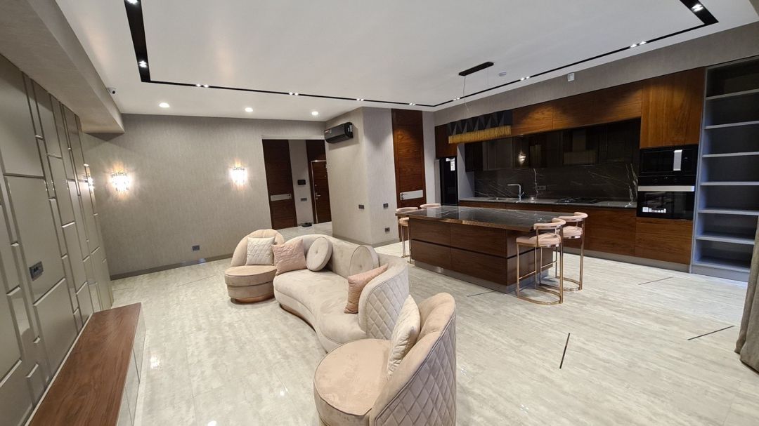 İcarəyə verilir 4 otaqlı yeni tikili 207 m² — Mənzil, Bakı (2)