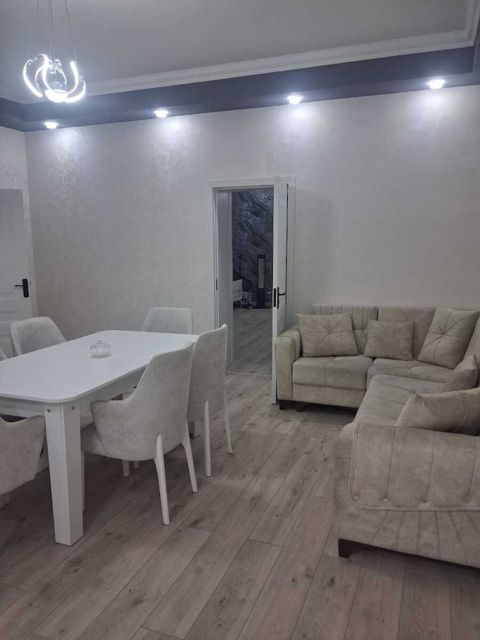 İcarəyə verilir 2 otaqlı yeni tikili 70 m² — Hikmət