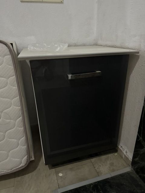 Mətbəx dolabı – kompakt model - Ölçü: təxmini 60 sm en, 85 sm — 90 ₼ · Bakı · Mətbəx mobilyası Mətbəx dolabı – kompakt model - Ölçü: təxmini 60 sm en, 85 sm — Bakı
