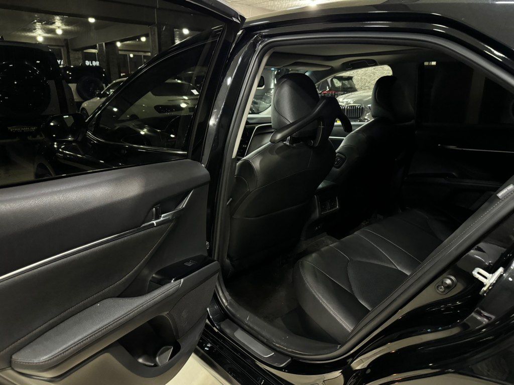 Toyota Camry, 2.5 L, 1.6 kWh, 2023 il, 60 000 km — Avtomobillər, Bakı (10)