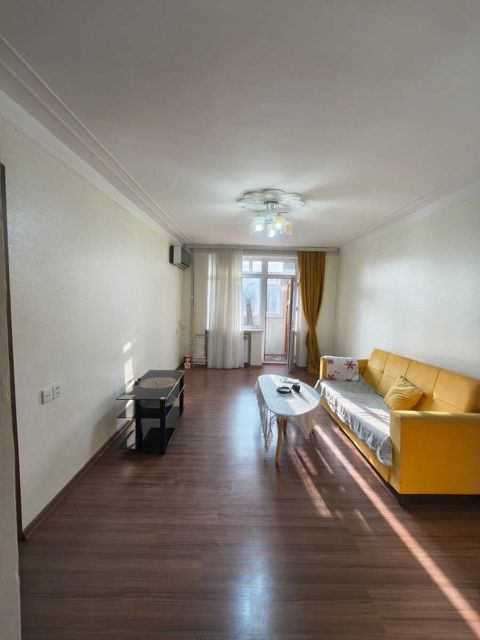 Satılır 2 otaqlı köhnə tikili 45 m² — Bakı
