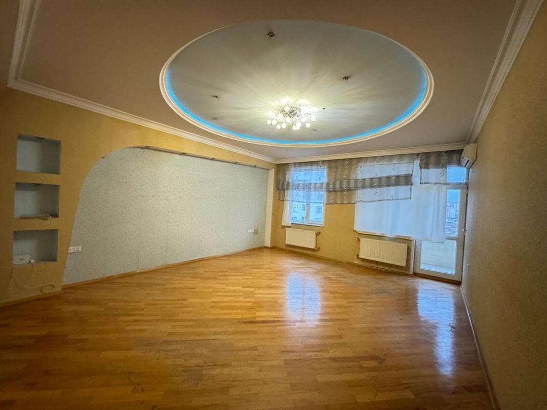 Satılır 4 otaqlı yeni tikili 160 m² — Mənzil, Bakı