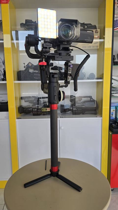 Sony HD Kamera + Zyun LAB 3 pro dəst. - 3 oxlu elektron gimballı — 1 950 ₼ · Şəki · Digər Sony HD Kamera + Zyun LAB 3 pro dəst. - 3 oxlu elektron gimballı — Şəki