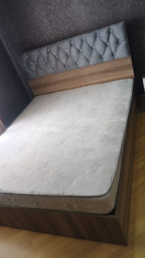 İşlənmiş, İkinəfərlik çarpayı, Bazasız, Matras ilə — 150 ₼ · Bakı · Yataqlar İşlənmiş, İkinəfərlik çarpayı, Bazasız, Matras ilə — Bakı
