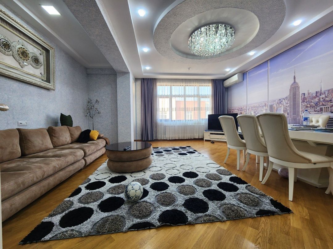 Satılır 5 otaqlı yeni tikili 240 m² — Mənzil, Bakı (2)