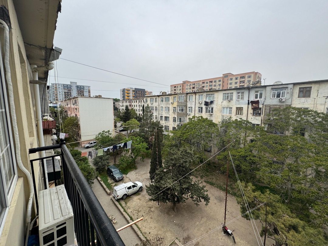 Satılır 2 otaqlı köhnə tikili 55 m² — Mənzil, Bakı (10)