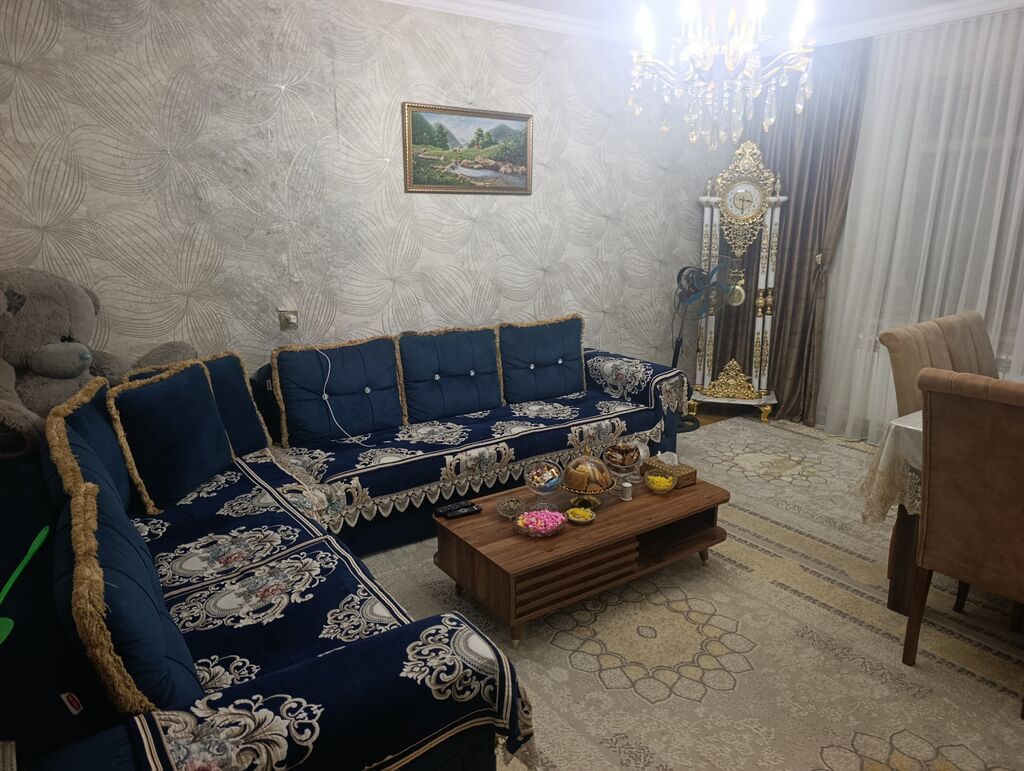 Yeni Ramanada Şuşa qəsəbəsinə çatmamış Pətək və Araz supermarket in — Mənzil, Digah (2)