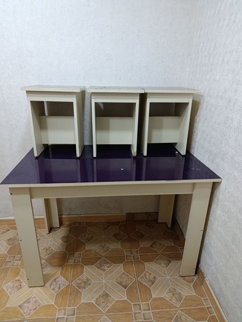 Mebel dəsti – masa və 3 ədəd tumbadan ibarət — Bakı