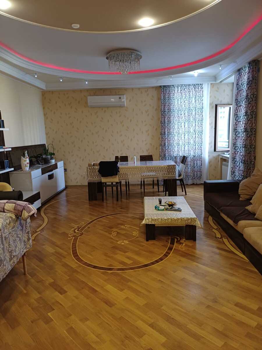 Satılır 4 otaqlı yeni tikili 197 m² — Mənzil, Bakı (5)