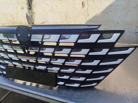 Məhsul: Avtomobil üçün qabaq radiator barmaqlığı (dekorativ ön panjur) — Bakı