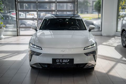 DongFeng YiPai 007, 1.5 L, 28.39 kWh, 2026 il, yeni — Bakı