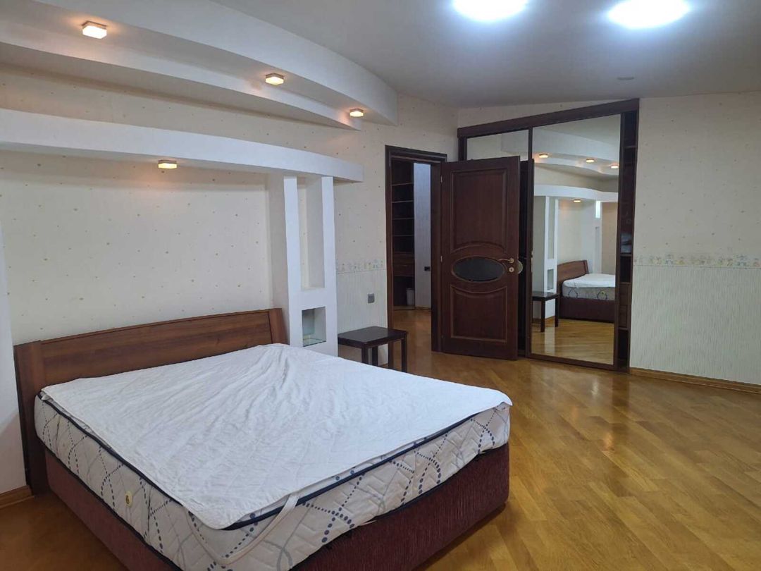 İcarəyə verilir 4 otaqlı yeni tikili 360 m² — Mənzil, Bakı (10)