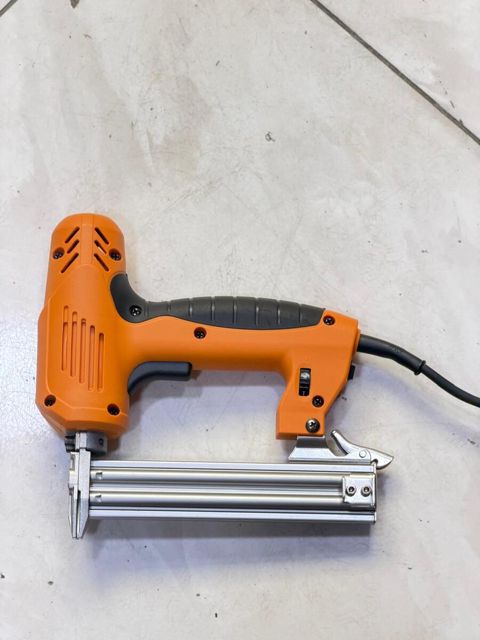 Dera 30 mm elektrik mismarvuran – tokla işləyən — 55 ₼ · Bakı · Təmir və inşaat Dera 30 mm elektrik mismarvuran – tokla işləyən — Bakı