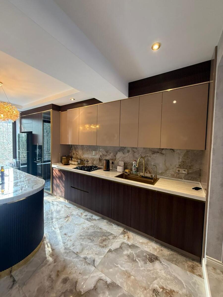 Satılır 4 otaqlı həyət evi/bağ evi 380 m² — Ev, villa, Bakı (9)