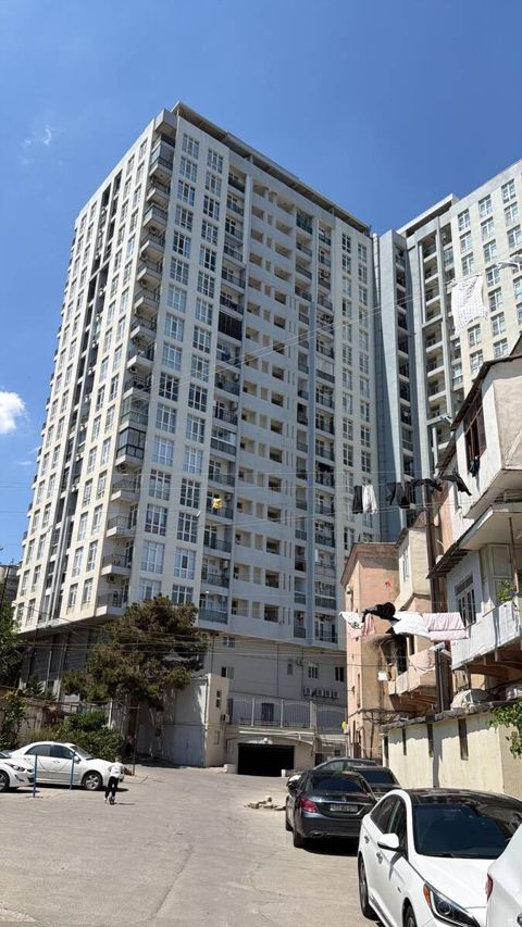 Satılır 2 otaqlı yeni tikili 78 m² — Bakı
