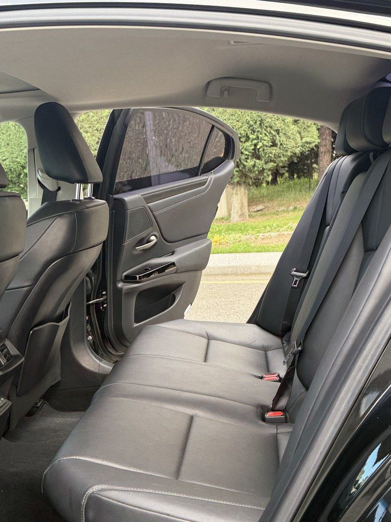 Lexus ES 300h, 2.5 L, 1.3 kWh, 2023 il, 57 000 km — Avtomobillər, Gəncə (10)