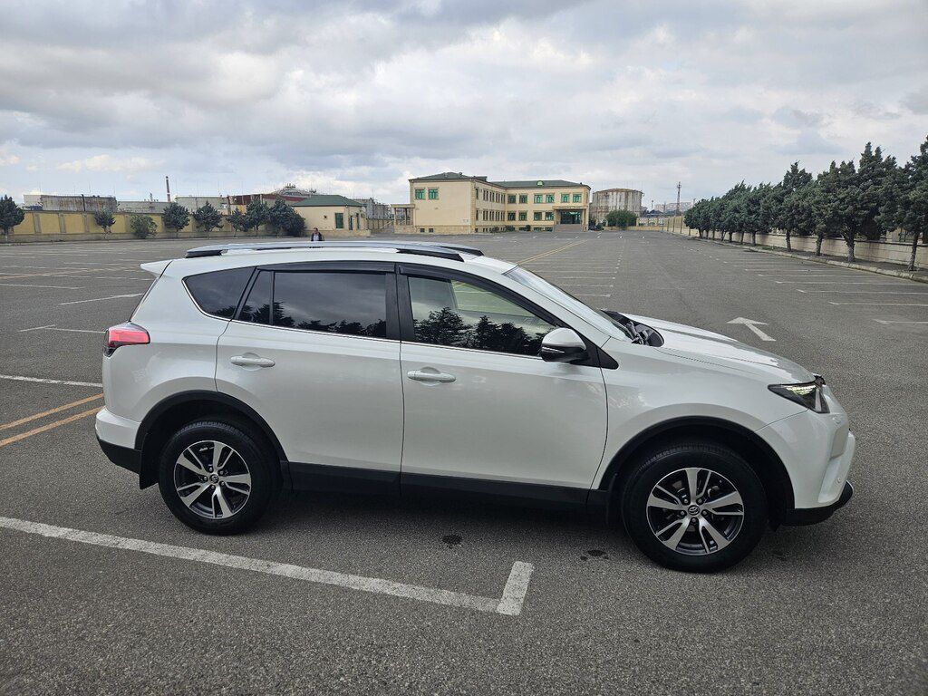 Toyota RAV4, 2.0 L, 2018 il, 243 300 km 88-CK-451 — Avtomobillər, Bakı (10)