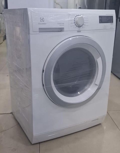 Electrolux paltaryuyan maşın – 9 kq - Brend: Electrolux (Elkturaluks) — Bakı