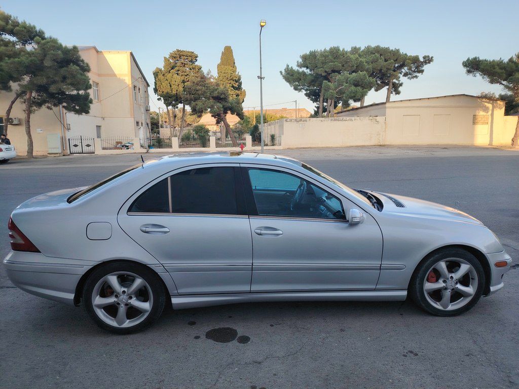 Mercedes C 230, 2.5 L, 2005 il, 439 000 km — Avtomobillər, Bakı (4)