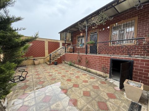 Həyət evi, Binəqədi qəs — Bakı