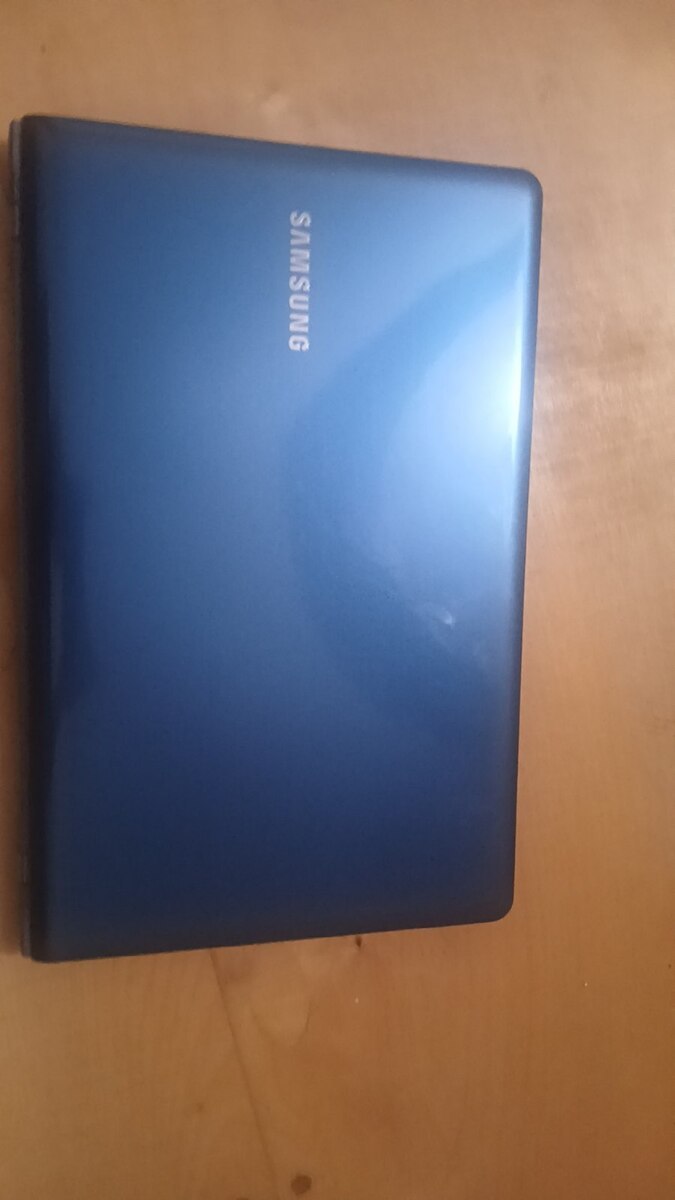 Noutbuk Samsung — Noutbuklar, Neftçala