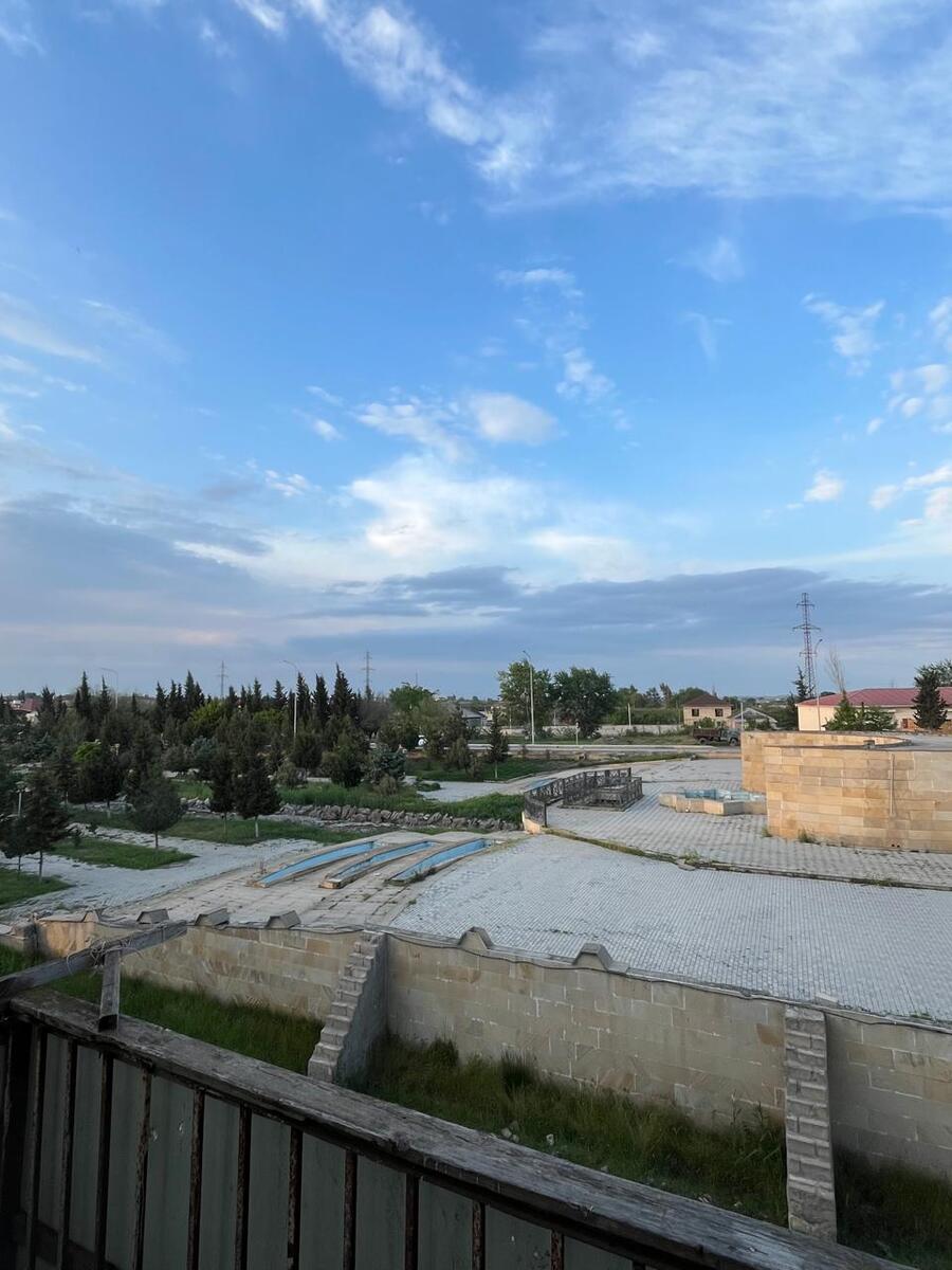 Satılır 3 otaqlı köhnə tikili 75 m² — Mənzil, Salyan (4)